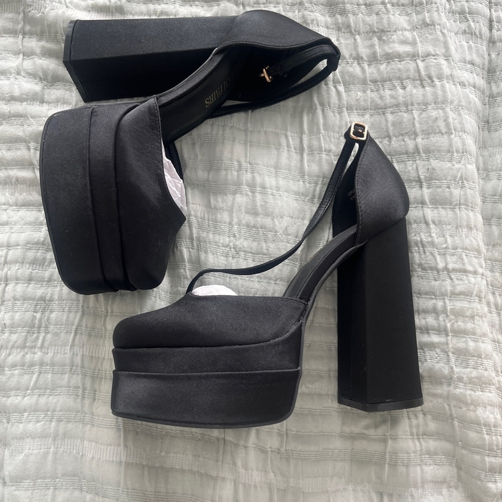 Elegant Black Platform Heels